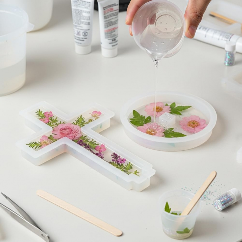 Two silicone molds with a base - đánh giá và giá Candle Making Ideas